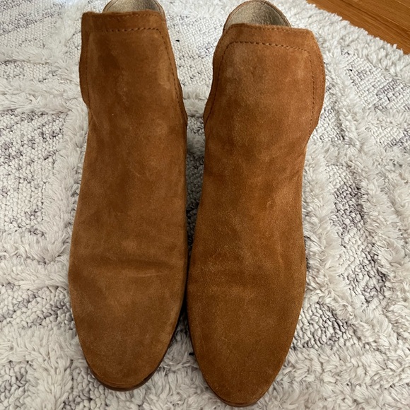Suede cut out booties - Picture 4 of 5
